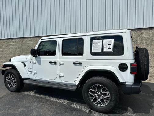 2024 Jeep Wrangler Sahara