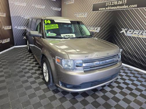 Tan 2014 Ford Flex SE