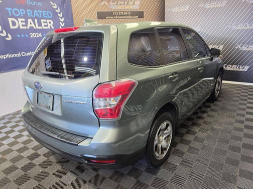 Teal 2016 Subaru Forester 2.5i