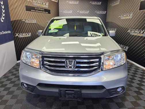 Alabaster Silver Metallic 2015 Honda Pilot EX