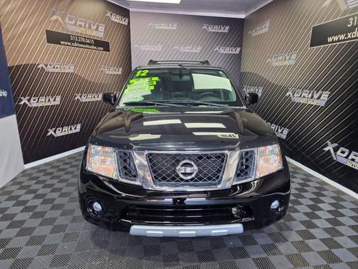 2012 Nissan Pathfinder LE