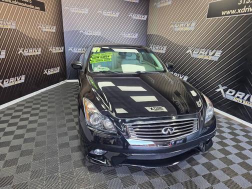 2011 INFINITI G37x Base