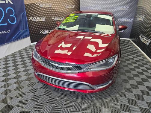 2016 Chrysler 200 Limited