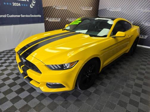 Triple Yellow Tri-Coat 2017 Ford Mustang V6