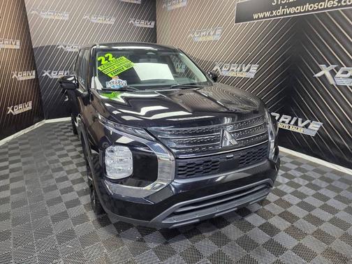 2022 Mitsubishi Outlander ES 2.5 2WD