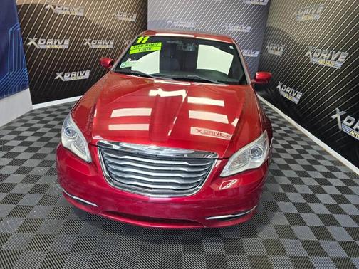 2011 Chrysler 200 Touring