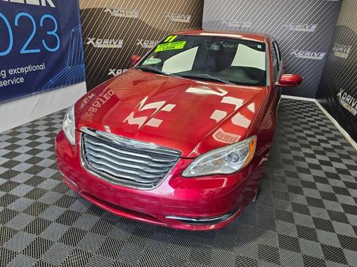 2011 Chrysler 200 Touring