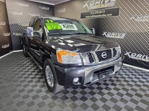 2012 Nissan Titan SV