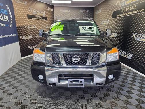 2012 Nissan Titan SV
