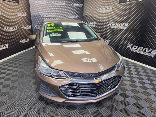 Brown 2019 Chevrolet Cruze LS