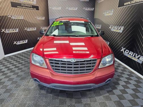 2005 Chrysler Pacifica Base