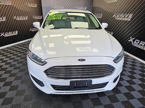2015 Ford Fusion Hybrid SE