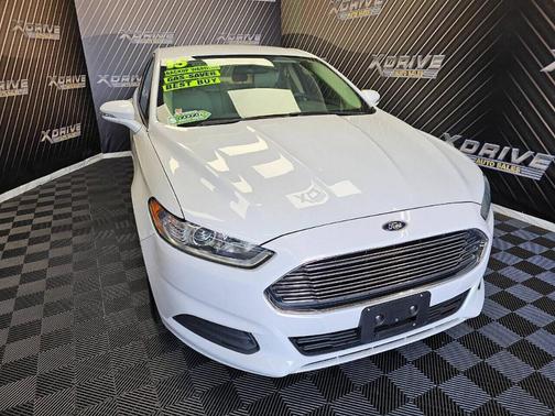 2015 Ford Fusion Hybrid SE
