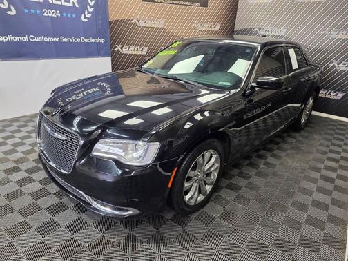 2018 Chrysler 300 Touring