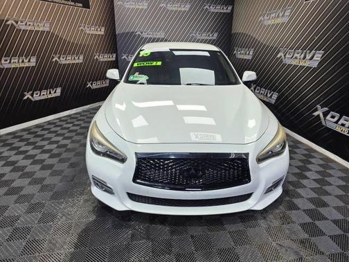 2015 INFINITI Q50 Base