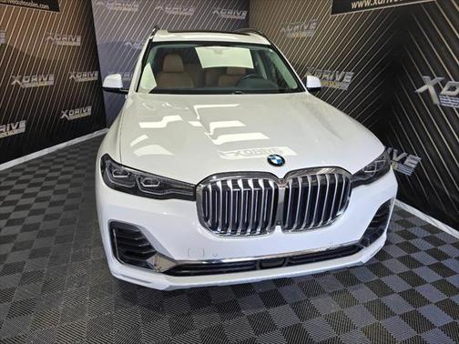 2021 BMW X7 xDrive40i