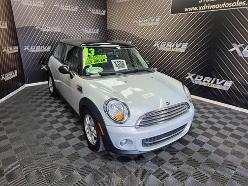 2013 MINI Hardtop Cooper