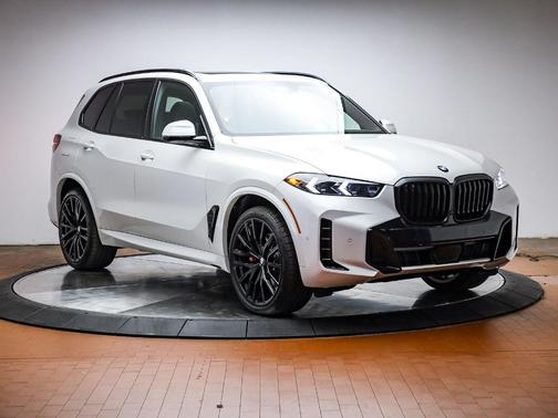 Mineral White Metallic 2026 BMW X5 xDrive40i