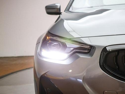 2026 BMW 230 i xDrive