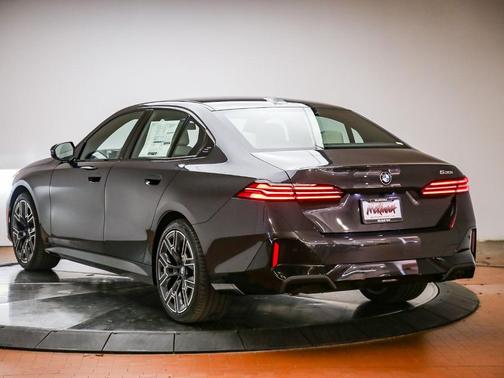 Dark Graphite Metallic 2027 BMW 530 i