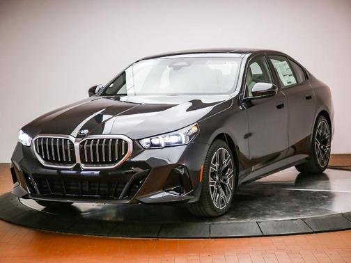 Dark Graphite Metallic 2027 BMW 530 i
