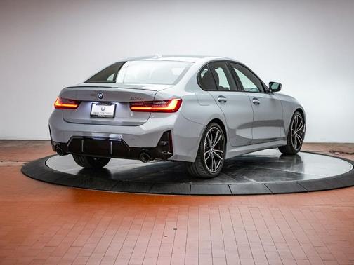 Brooklyn Gray Metallic 2024 BMW 330 i