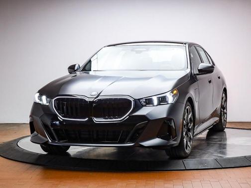 Deep Gray 2026 BMW 550e xDrive