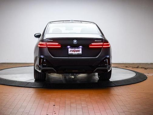 Deep Gray 2026 BMW 550e xDrive