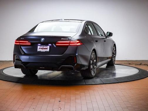 Deep Gray 2026 BMW 550e xDrive