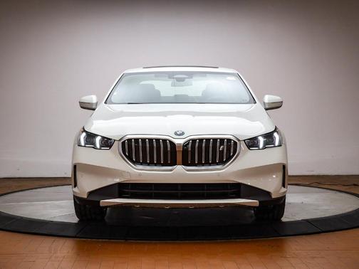 2026 BMW i5 eDrive40