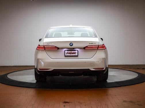 2026 BMW i5 eDrive40