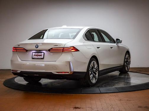 2026 BMW i5 eDrive40