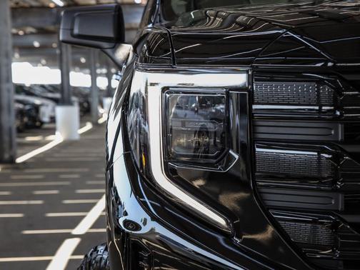 Onyx Black 2025 GMC Sierra 1500 Elevation