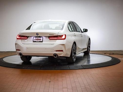 Alpine White 2025 BMW 330 i