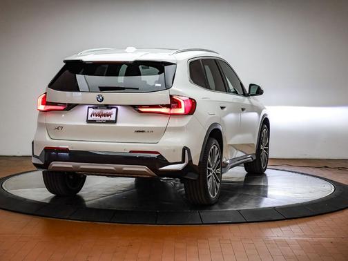 2026 BMW X1 xDrive28i