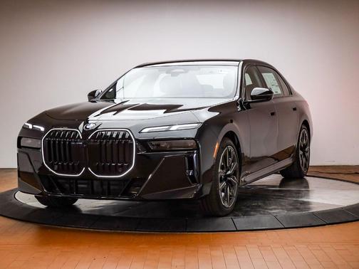 2026 BMW 740 i xDrive