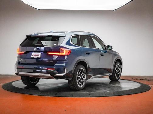 Night 2026 BMW X1 xDrive28i