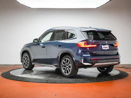 Night 2026 BMW X1 xDrive28i