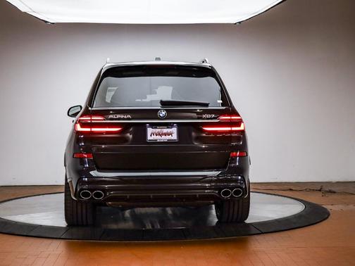 2026 BMW ALPINA XB7 Base