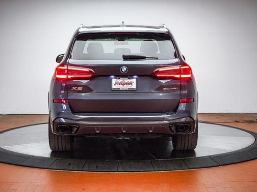 Arctic Gray Metallic 2021 BMW X5 sDrive40i