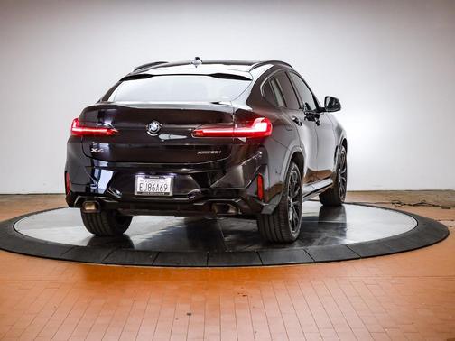 Black Sapphire Metallic 2025 BMW X4 xDrive30i