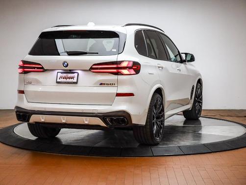 2026 BMW X5 M60i