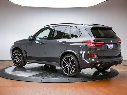 Dravit Gray Metallic 2024 BMW X5 sDrive40i
