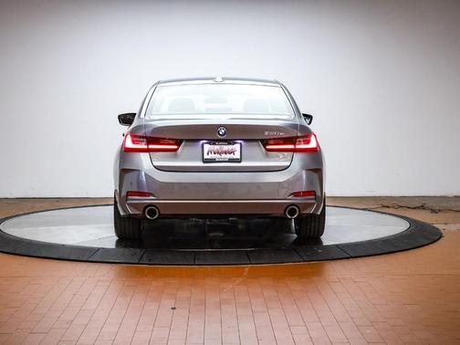 Skyscraper Gray Metallic 2023 BMW 330e 330e