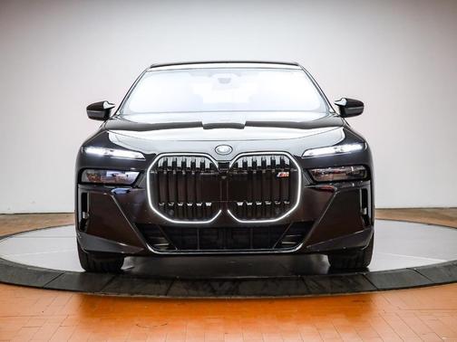 2026 BMW i7 M70