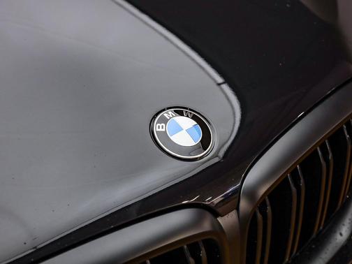 Black Sapphire Metallic 2026 BMW X5 M60i