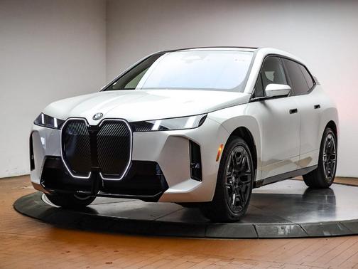 2026 BMW iX xDrive45