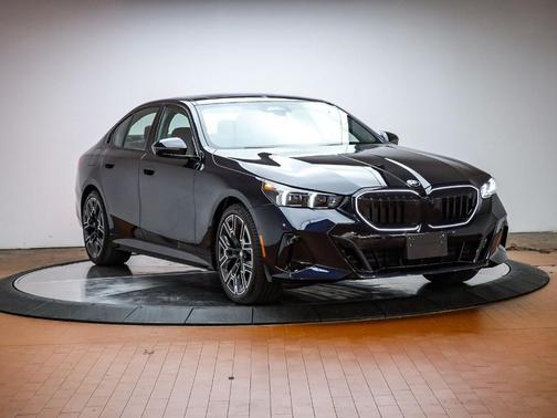 Carbon Black Metallic 2026 BMW 530 i