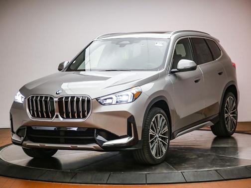 Space Silver 2026 BMW X1 xDrive28i