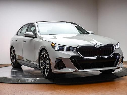 2026 BMW 550e xDrive